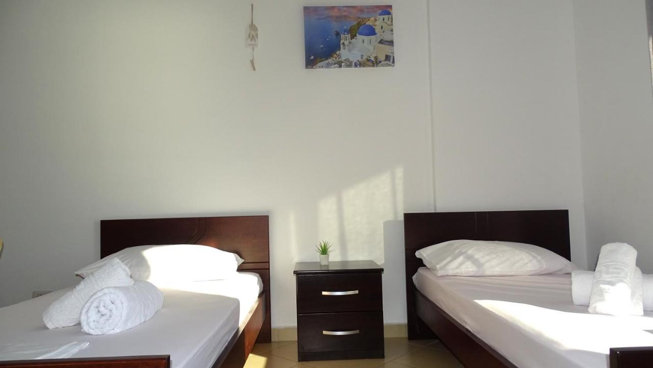 Appartamenti Vista Mare Saranda Esterno foto